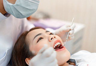 口腔衛生のプロ、歯科衛生士が対応